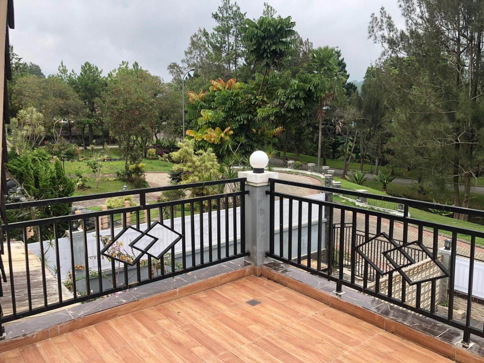 Eton Asia Villas-Kota Bunga Puncak Kültér fotó