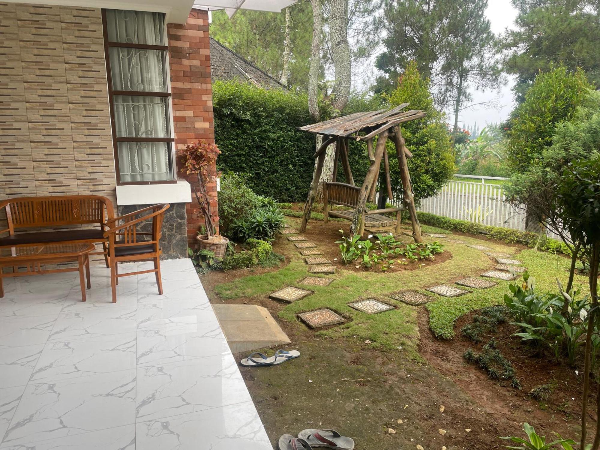 Eton Asia Villas-Kota Bunga Puncak Kültér fotó