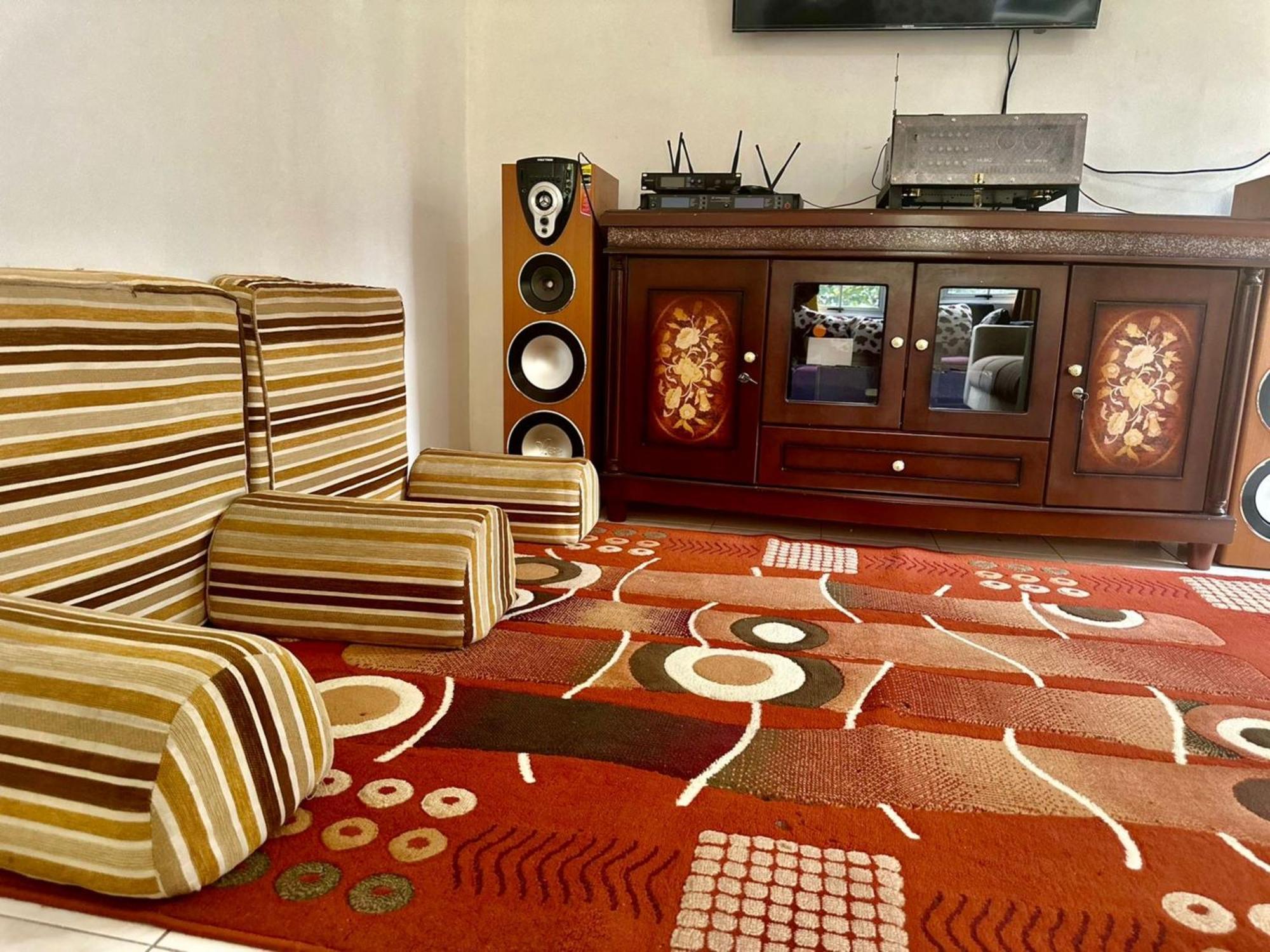 Eton Asia Villas-Kota Bunga Puncak Kültér fotó