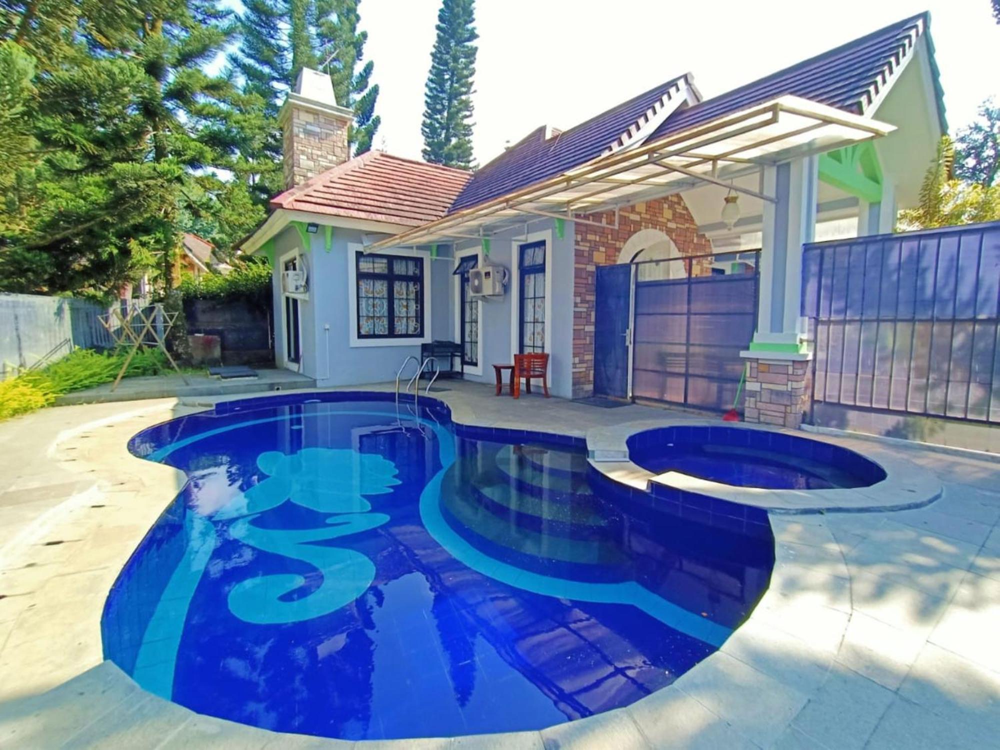 Eton Asia Villas-Kota Bunga Puncak Kültér fotó