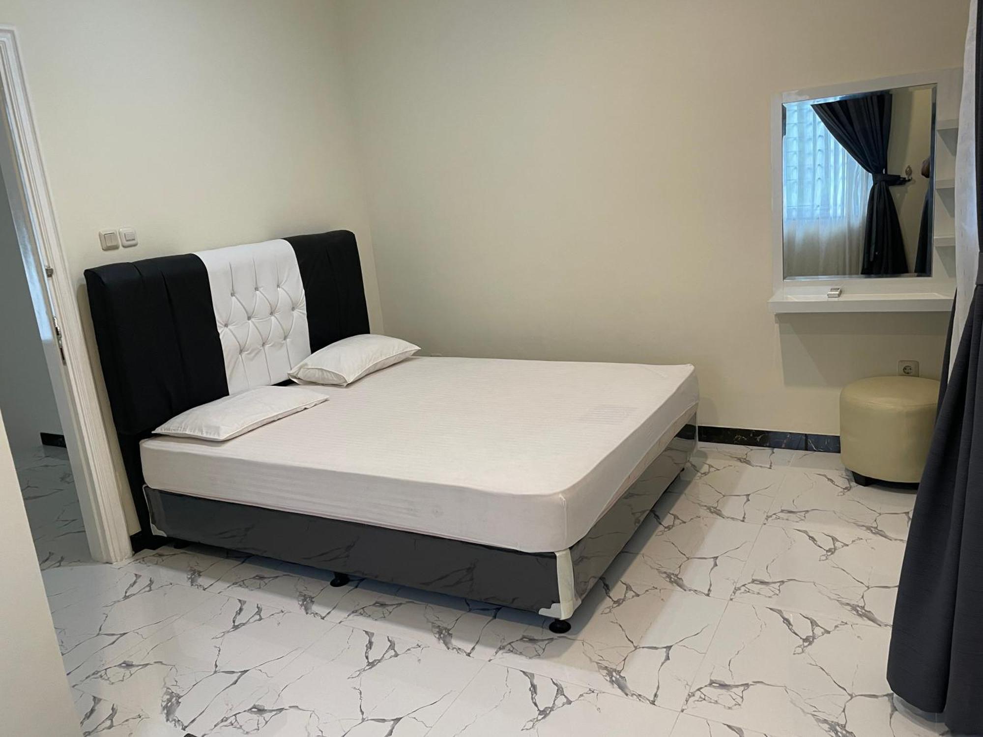 Eton Asia Villas-Kota Bunga Puncak Kültér fotó