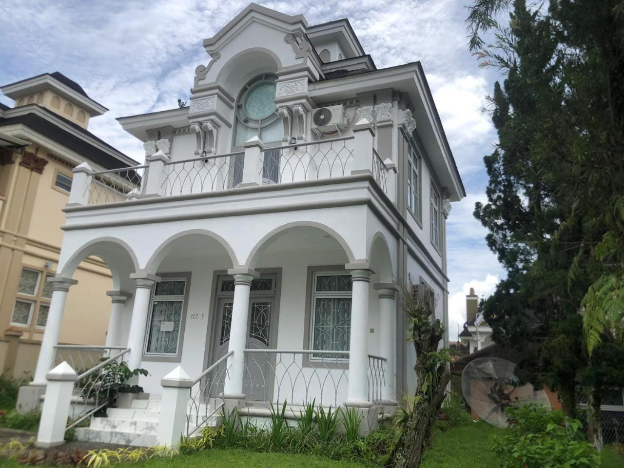Eton Asia Villas-Kota Bunga Puncak Kültér fotó